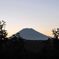 秋の羊蹄山(夜明け前)