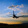 夕暮れ飛行機