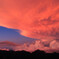 パノラマ銀座の上に広がる夕焼けの雲