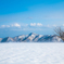 雪煙に浮かぶ紋別岳