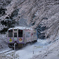 桜と雪と始発列車