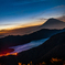 山と湖