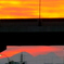 高速道路下の東御荷鉾山東西峰の真っ赤な夕焼け