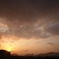 その色にその雲に
