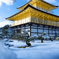 雪化粧の金閣寺
