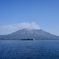 錦江湾にて2024 桜島と護衛艦いずも