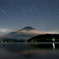 夜明け前の富士山