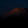 信仰の山の夜が明ける