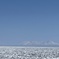 知床連山と流氷