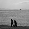 海辺に残る足跡