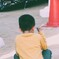 男の子の後ろ姿