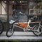 自転車のある街角