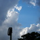 いつまでも梅雨明けしない空