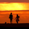 夕日のカップル