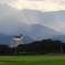 農協の建物 　降る光