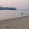早朝の浜辺