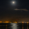 工場夜景と満月