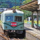 出発を待つ電車
