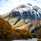 冠雪と紅葉の焼岳