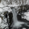 銚子大滝・雪中の図