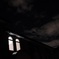 夜空を見る窓