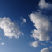 青い空に白い雲