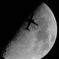 月と飛行機