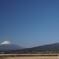 青空に新幹線と富士山！