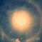 太陽のまわりに虹が出来るやつ