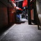 路地裏で