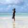 海の上で海を撮る彼女