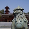 五重塔を背景に