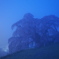 霧中,三春滝桜