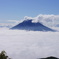 雲の上の羊蹄山