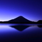 AM05：26：41の精進湖と富士山