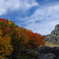 七竈と岩山