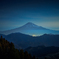 月明りに浮かぶ富士山