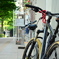 黄色いタイヤの自転車