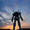 朝焼けに立つガンダム