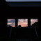 夕暮れの山門
