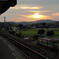 沈む陽と駅