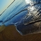 砂浜に打ち寄せる波