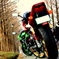 バイクと共に