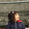 雪に喜ぶ。