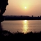 川の夕暮れ