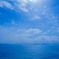春空と海