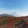 秋田駒の紅葉ととおくに岩手山