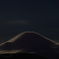 月光の中で雲のベールに包まれて
