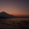 富士山と湖波