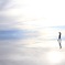 ウユニ塩湖を散歩